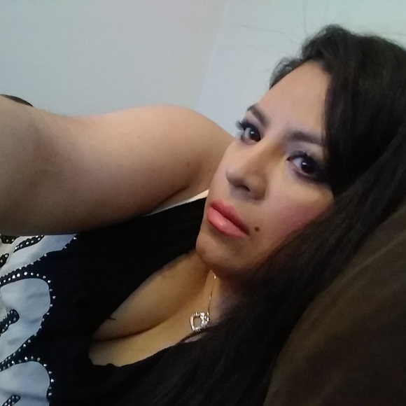 Meet your Posher, Diani - Picture 1 of 1